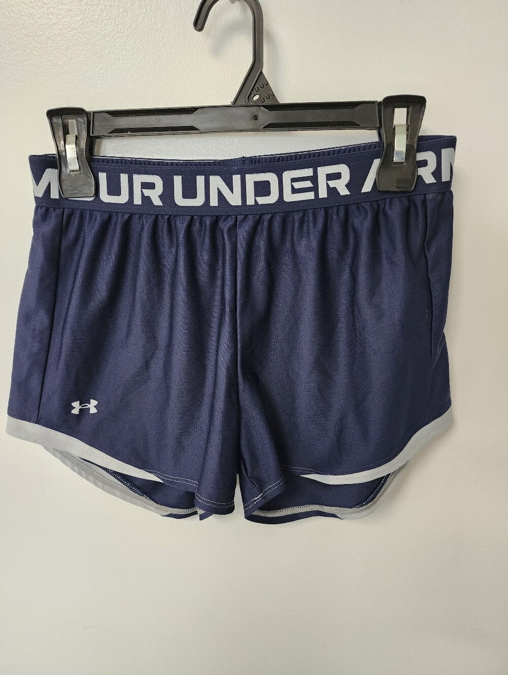 Under Armour Navy Athletic Running Shorts.